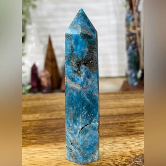 1230 Blue Apatite Crystal Tower - Picture 8 of 9